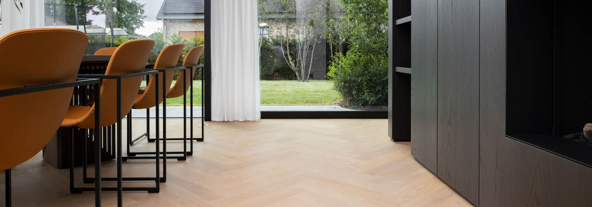 Huiler un plan de travail en bois